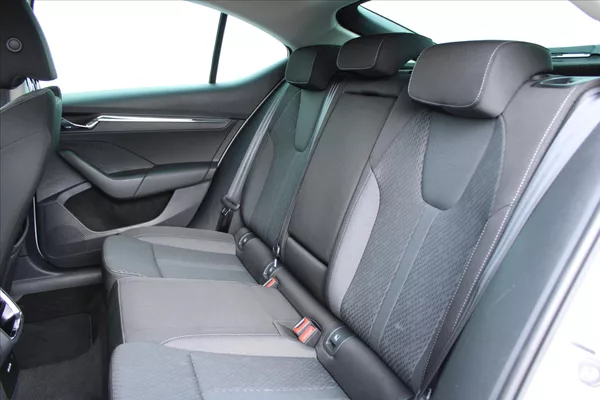 Škoda Octavia 2.0TDI STYLE DPH 1.MAJ. ČR - foto 10