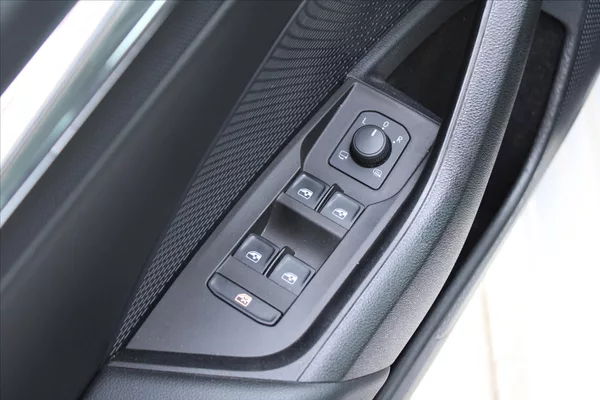 Škoda Octavia 2.0TDI STYLE DPH 1.MAJ. ČR - foto 26