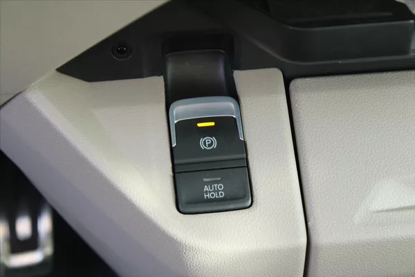 Volkswagen Multivan 2.0TDI 110kW HIGHLINE PANORAMA - foto 24
