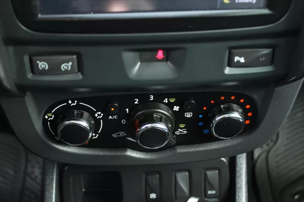 Dacia Duster 1.2 TCe 92kW KLIMA NAVIGACE - foto 18