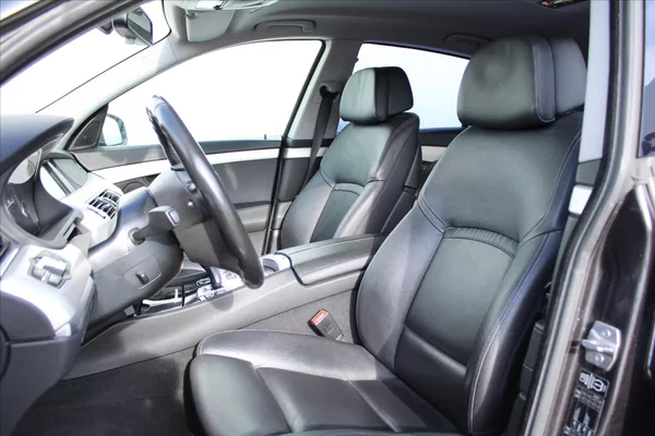 BMW Řada 5 530d GT xDrive LUXURY NAVI - foto 9