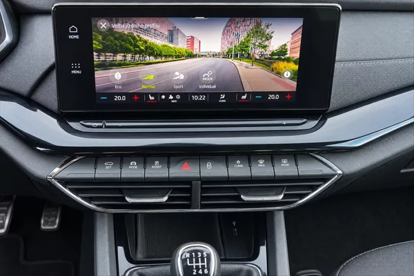 Škoda Octavia 2.0 TDI DPH STYLE ČR - foto 14