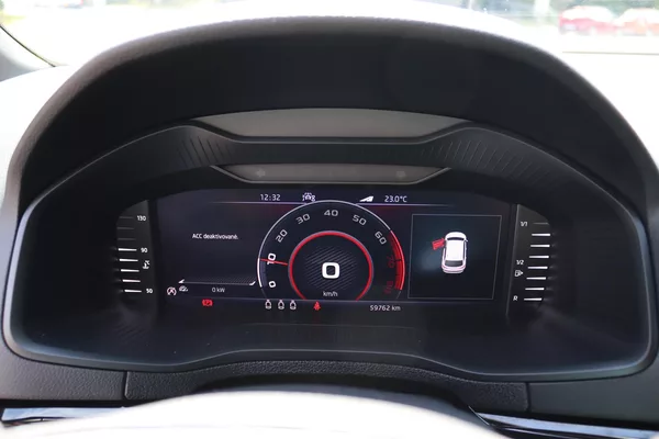 Škoda Karoq Škoda Karoq 1.5 TSI ACT Sport - foto 27