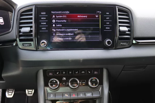 Škoda Karoq Škoda Karoq 1.5 TSI ACT Sport - foto 29