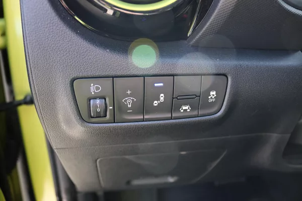 Hyundai Kona 1.6 T-GDI 4×4 | 7DCT | 130 kW - foto 27