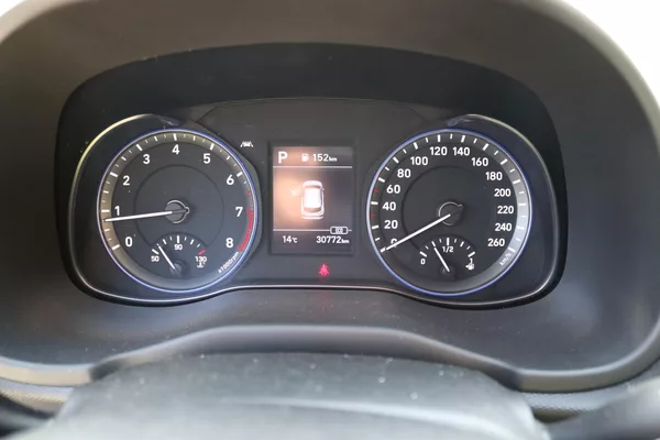 Hyundai Kona 1.6 T-GDI 4×4 | 7DCT | 130 kW - foto 28