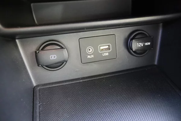 Hyundai Kona 1.6 T-GDI 4×4 | 7DCT | 130 kW - foto 33