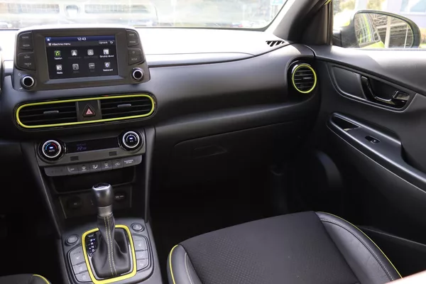 Hyundai Kona 1.6 T-GDI 4×4 | 7DCT | 130 kW - foto 39