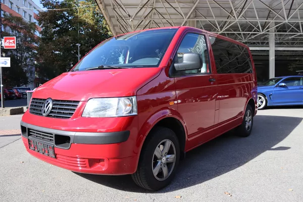 Volkswagen Transporter T5 1.9 TDI 77 kW | 9 MÍST - foto 11