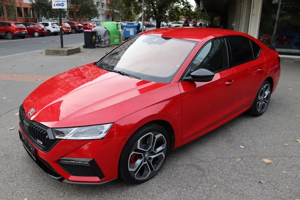 Škoda Octavia - foto 19