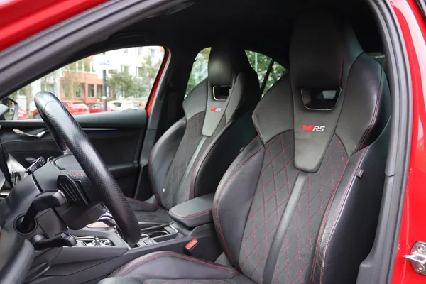 Škoda Octavia - foto 27