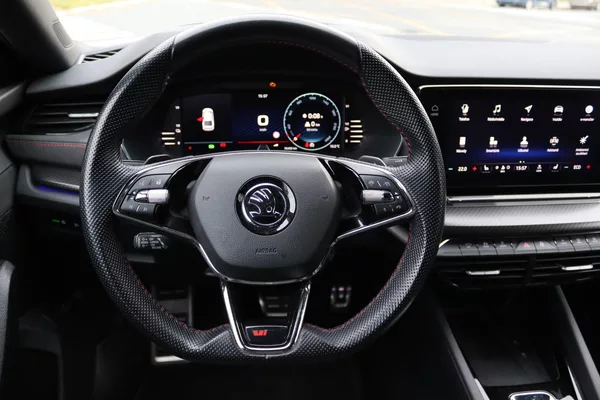 Škoda Octavia - foto 28