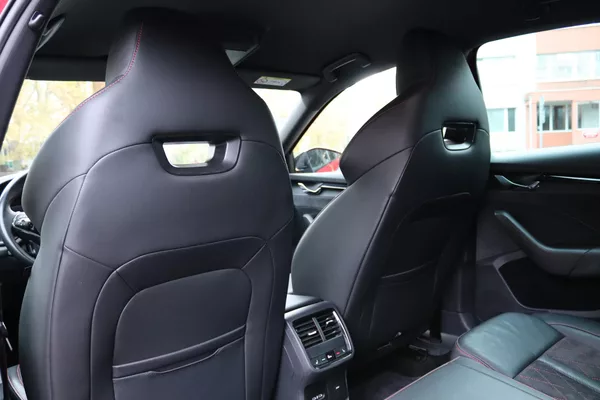 Škoda Octavia - foto 43