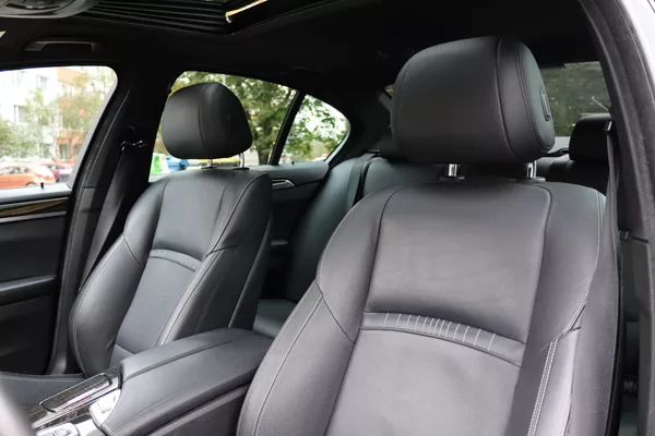 BMW Řada 5 - foto 28