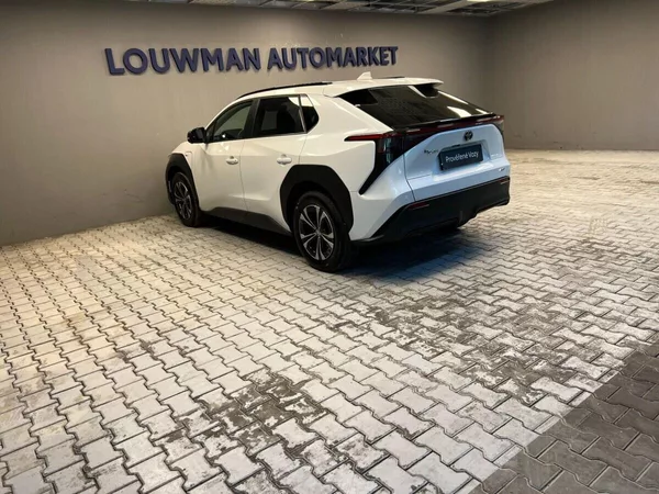 Toyota bZ4X PRESTIGE AWD - foto 17