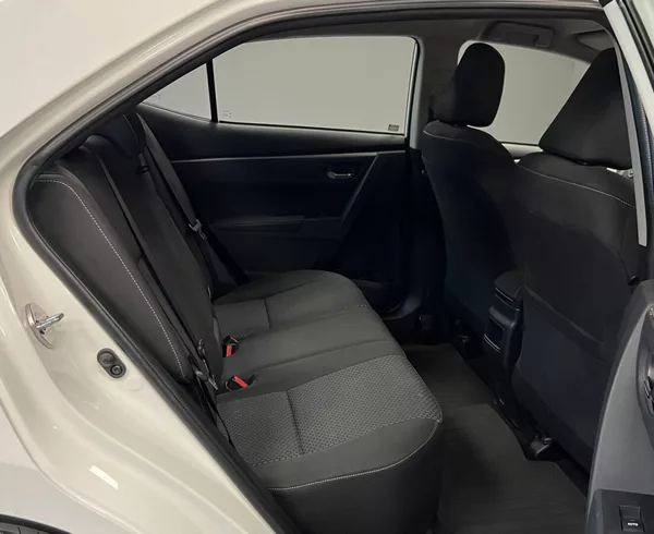 Toyota Corolla 1.6 ACTIVE TREND+ - foto 12