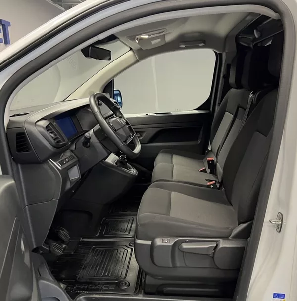 Toyota ProAce 2,0D L2 Active Multimedia - foto 11