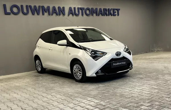Toyota Aygo 1.0 X-PLAY - foto 12
