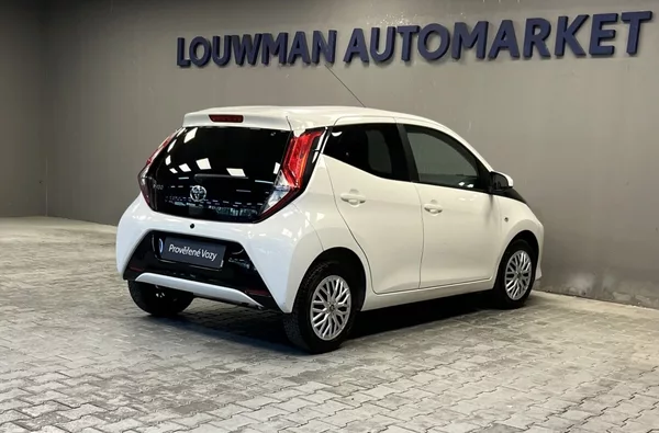 Toyota Aygo 1.0 X-PLAY - foto 2