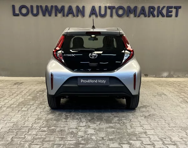 Toyota Aygo COMFORT - foto 13