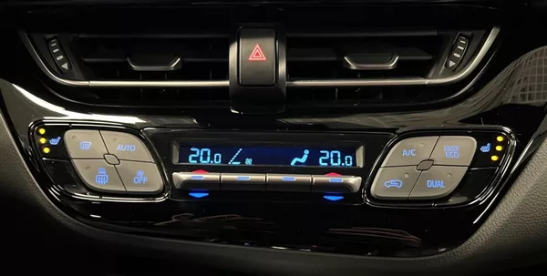 Toyota C-HR 2.0 STYLE - foto 8