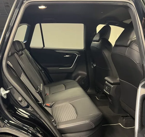 Toyota RAV4 2.5 Hybrid AT BLACK EDITION JB - foto 12