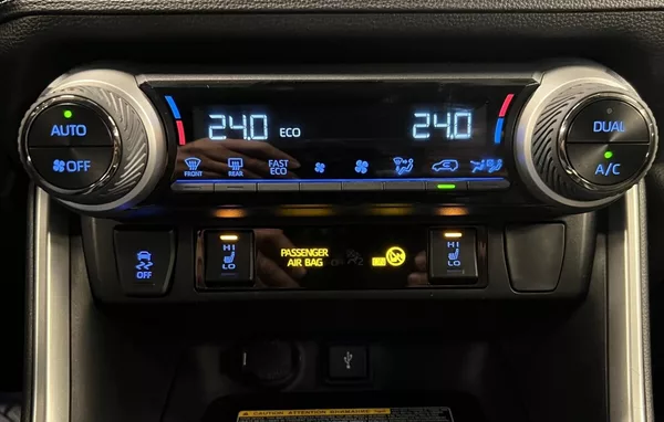 Toyota RAV4 2.5 Hybrid AT BLACK EDITION JB - foto 7