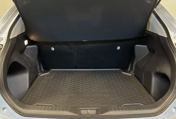 Toyota Yaris 1,8 Hybrid AT AWD Comfort Tech - foto 11