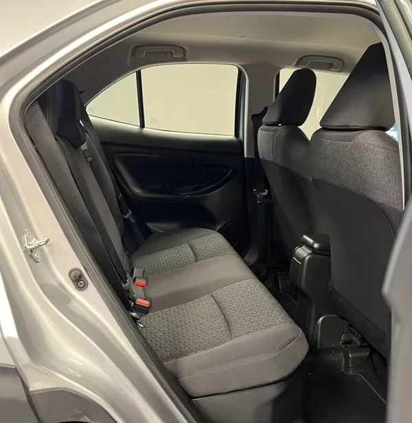 Toyota Yaris 1,8 Hybrid AT AWD Comfort Tech - foto 12