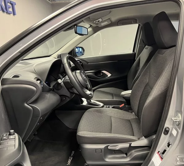 Toyota Yaris 1,8 Hybrid AT AWD Comfort Tech - foto 8