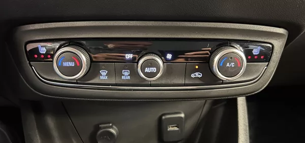 Opel Crossland X 1,2 Turbo Smile - foto 7