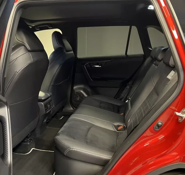 Toyota RAV4 2,5 Hybrid AT AWD GR SPORT Sky - foto 14