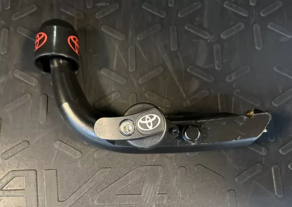 Toyota RAV4 2,5 Hybrid AT AWD GR SPORT Sky - foto 17
