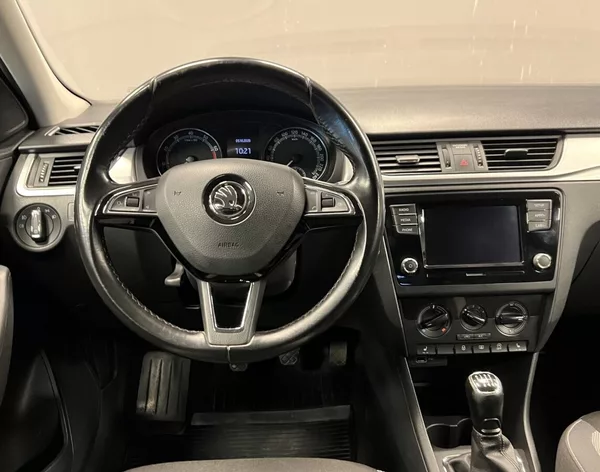 Škoda Rapid 1,0 TSI Ambition Plus - foto 5