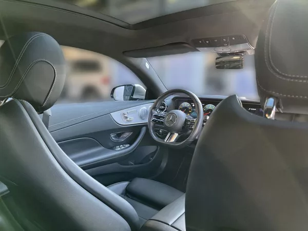 Mercedes-Benz Třídy E Třída E 450 4MATIC kupé AMG Li - foto 17