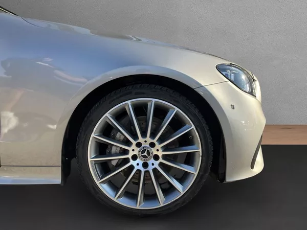 Mercedes-Benz Třídy E Třída E 450 4MATIC kupé AMG Li - foto 9