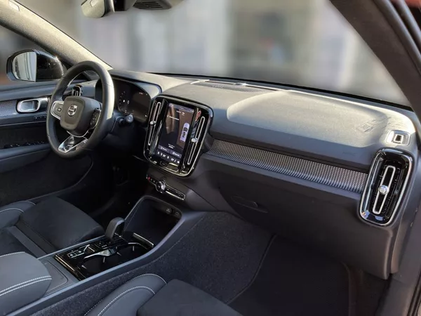 Volvo XC40 B4 Core DCT - foto 15