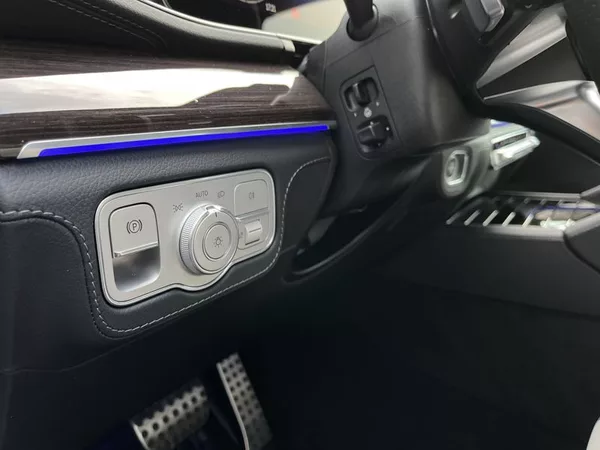 Mercedes-Benz GLE Coupé 400 e 4MATIC kupé EQ AMG - foto 12