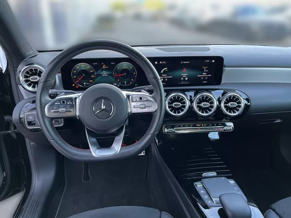 Mercedes-Benz Třídy A 200 d AMG - foto 11
