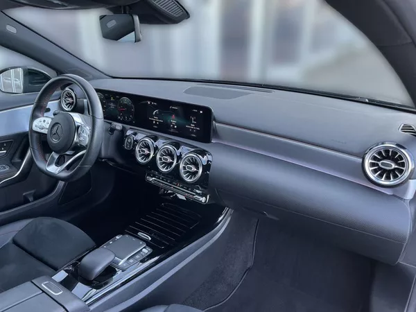 Mercedes-Benz Třídy A 200 d AMG - foto 15