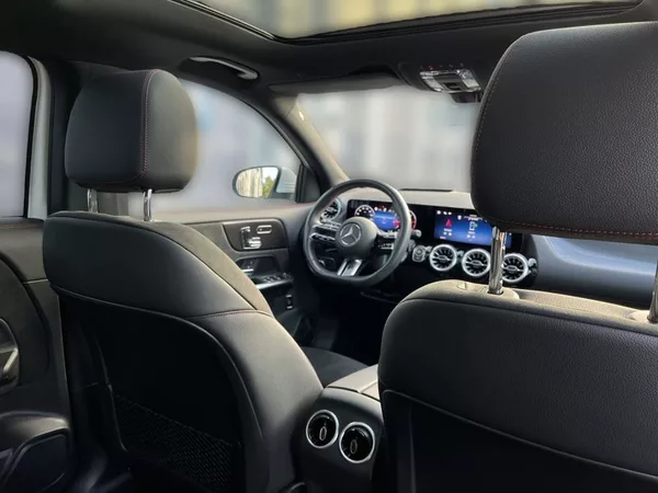 Mercedes-Benz GLA 220 d 4MATIC AMG Line - foto 17
