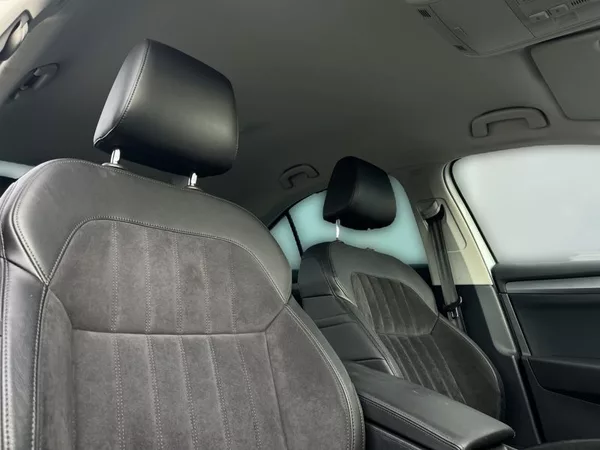 Škoda Superb 2.0 TDI Style - foto 16