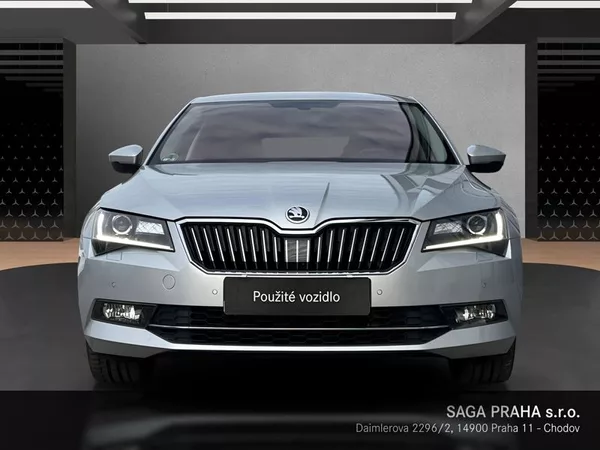 Škoda Superb 2.0 TDI Style - foto 2