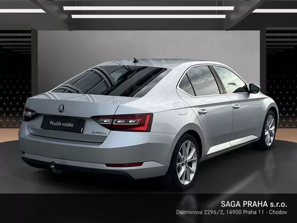 Škoda Superb 2.0 TDI Style - foto 4