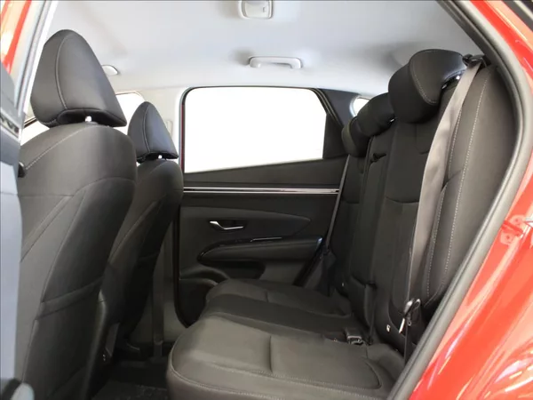 Hyundai Tucson 1,6 MHEV 132kW AT 4x4 55tkm! - foto 7