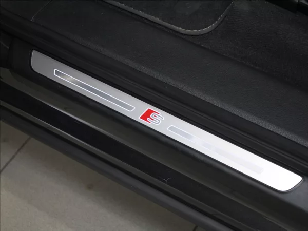 Audi Q7 3,0 50TDi S-Line 63tkm. ČR - foto 25