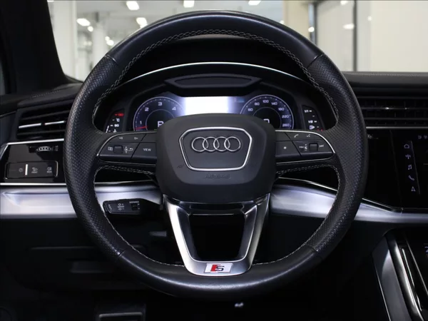 Audi Q7 3,0 50TDi S-Line 63tkm. ČR - foto 9