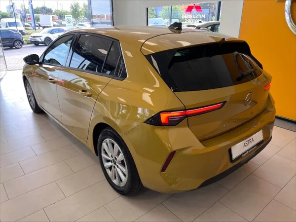 Opel Astra 1.5 Edition 1.2 96kW MT6 - foto 4