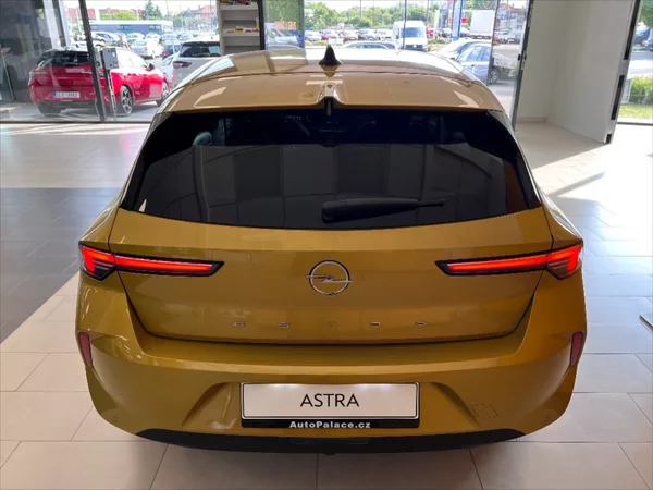 Opel Astra 1.5 Edition 1.2 96kW MT6 - foto 5