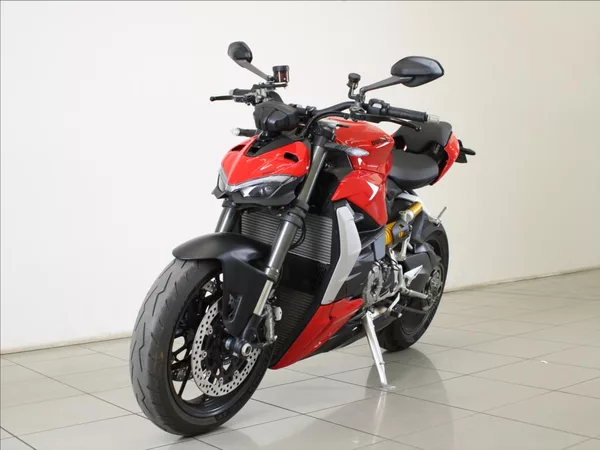 Ducati StreetFighter V2 1.maj.ČR 1,